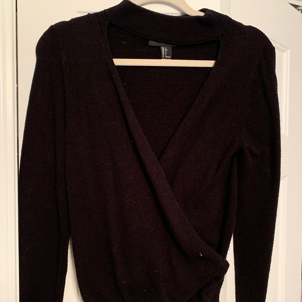 Forever 21 black sweater